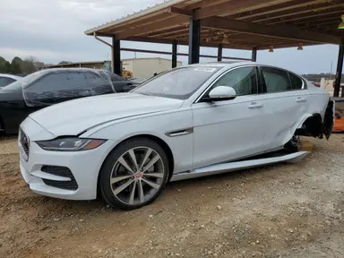 Jaguar Xe 2020