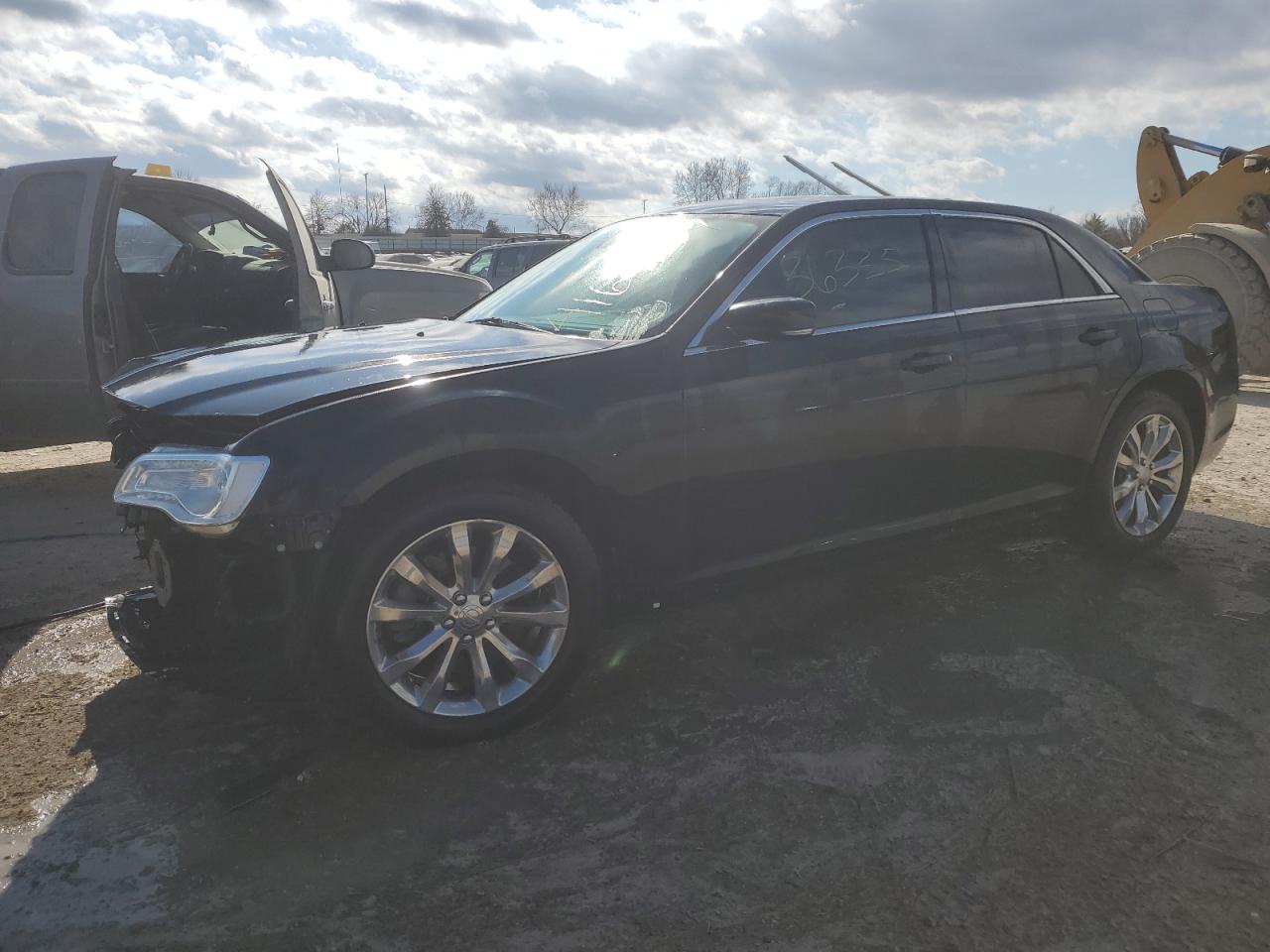 Chrysler 300 2017