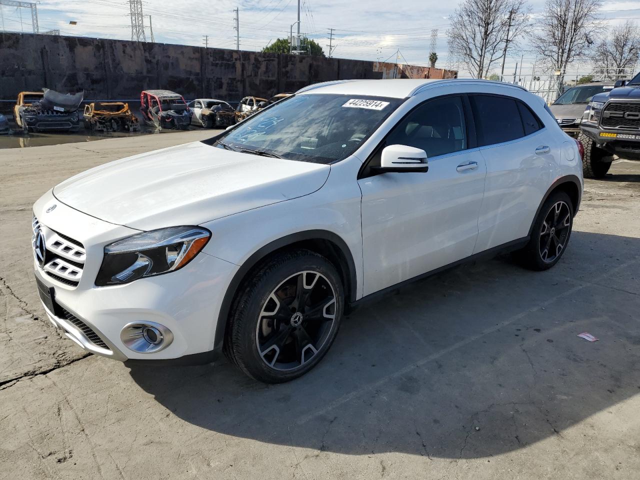 MERCEDES-BENZ GLA-CLASS 2019
