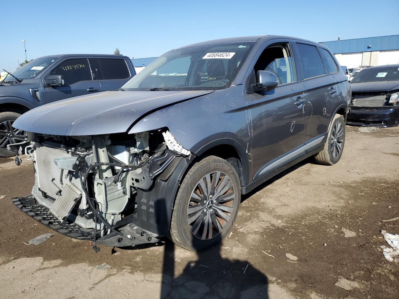 MITSUBISHI OUTLANDER 2019