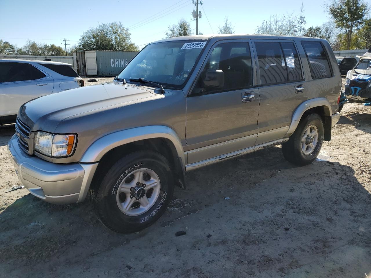 Isuzu Trooper s 2000