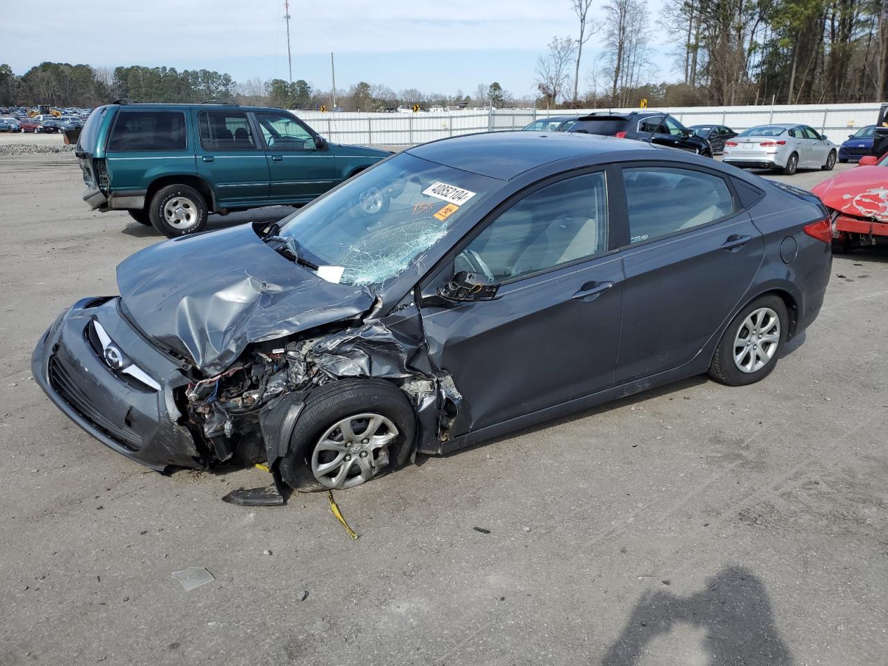 Hyundai Accent 2012