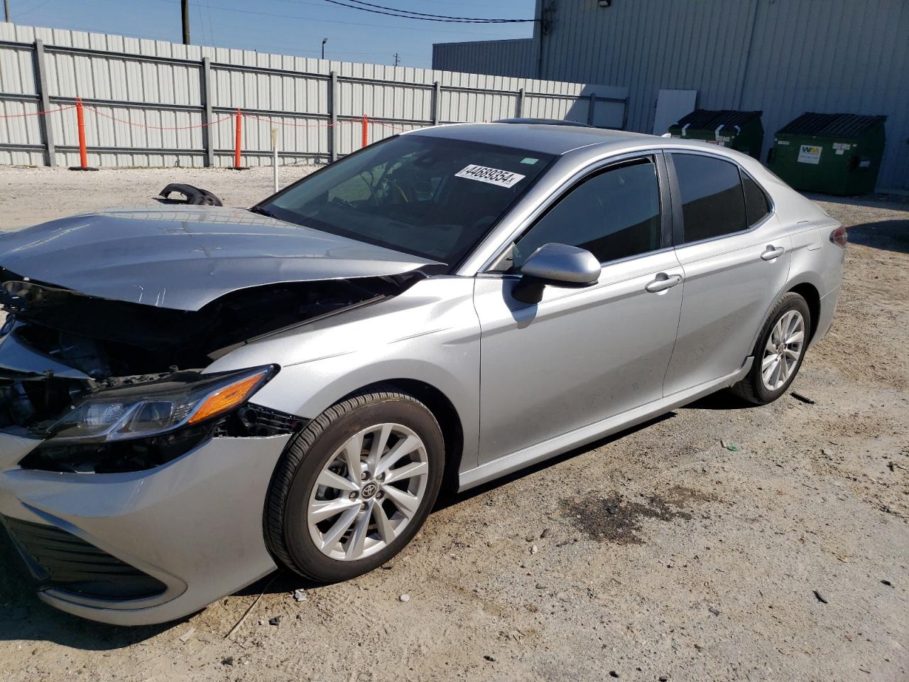 TOYOTA CAMRY LE 2021
