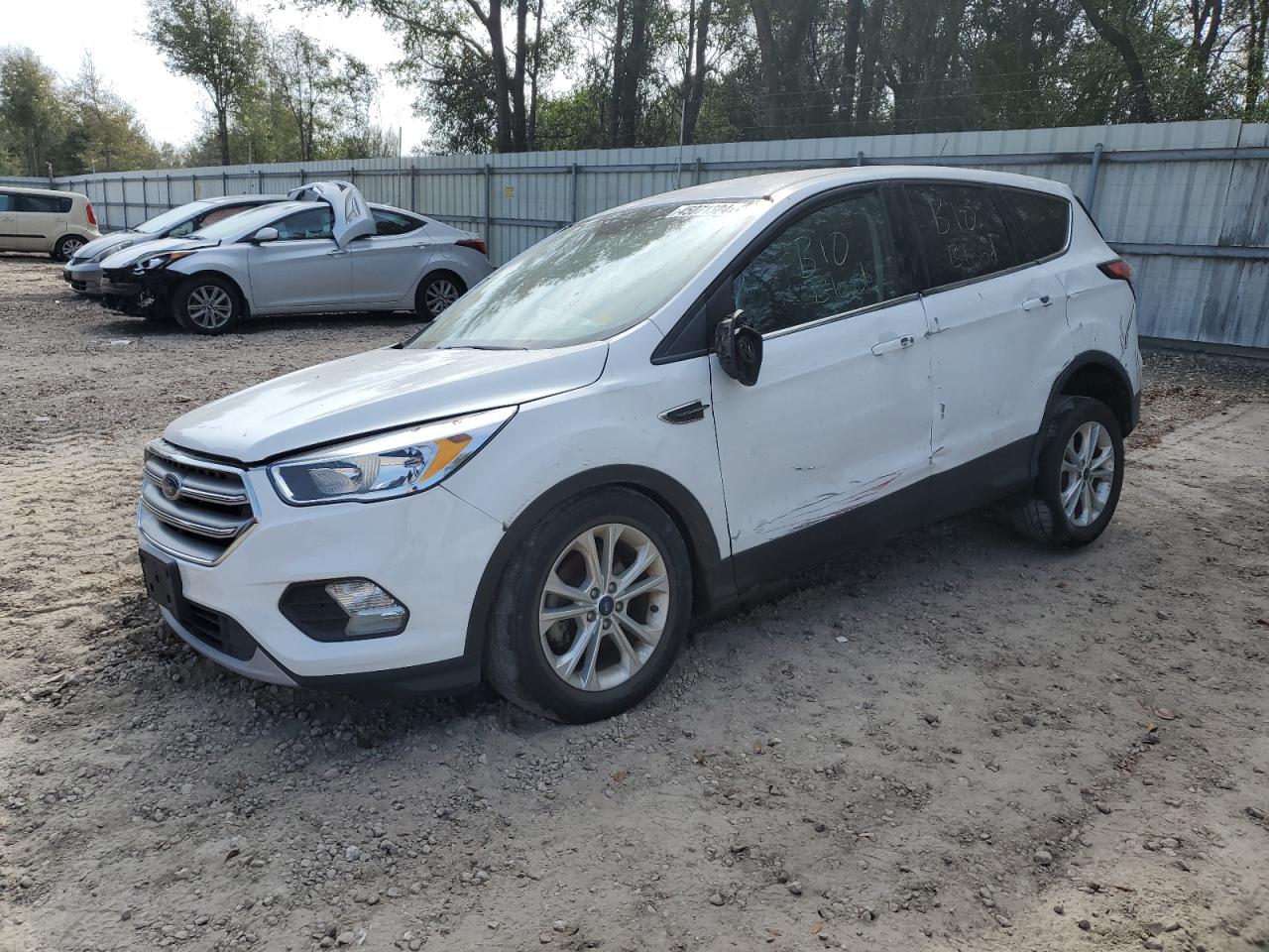 FORD ESCAPE 2017
