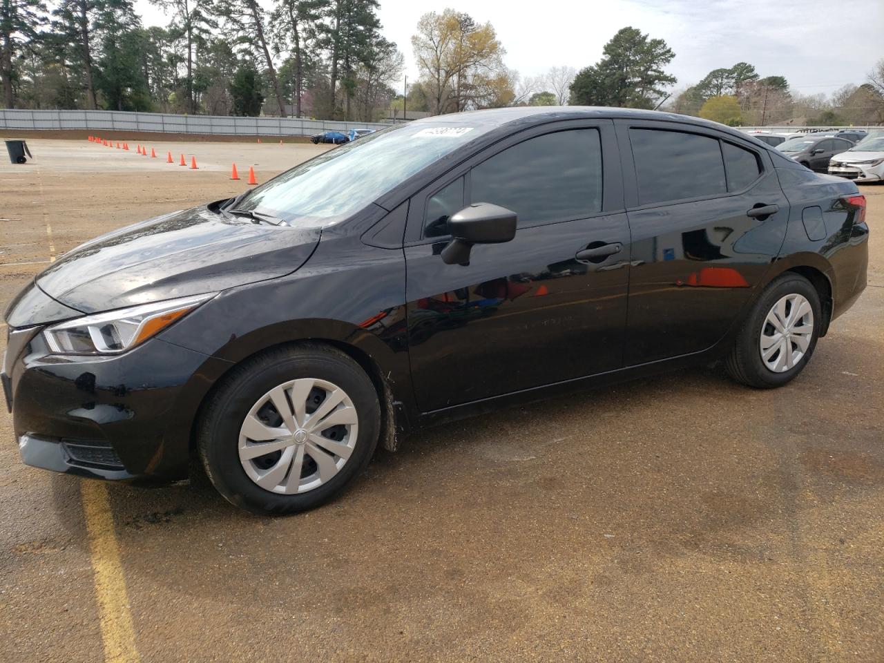 Nissan Versa 2020