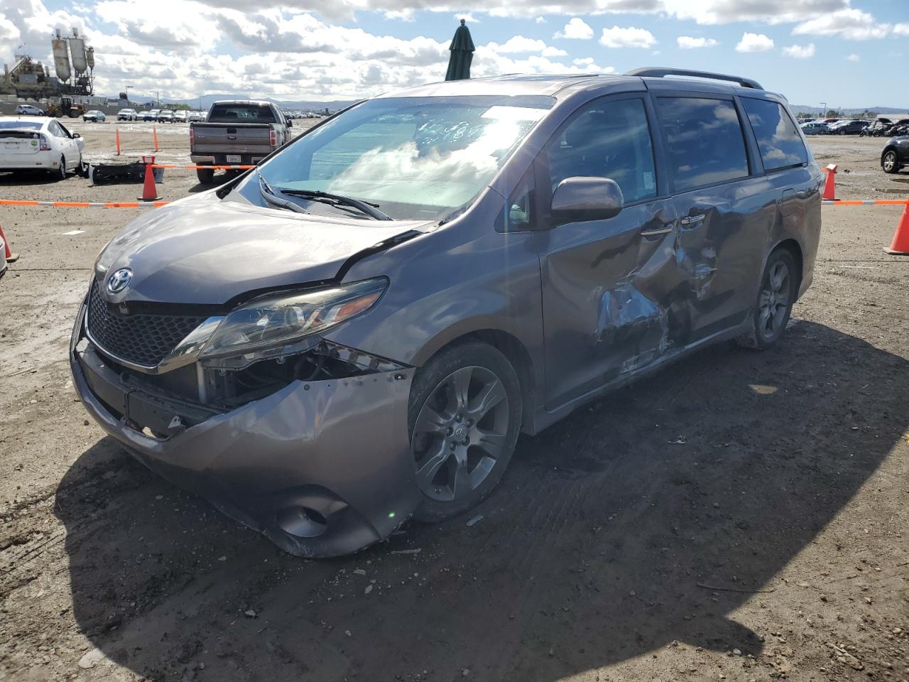 Toyota Sienna 2016