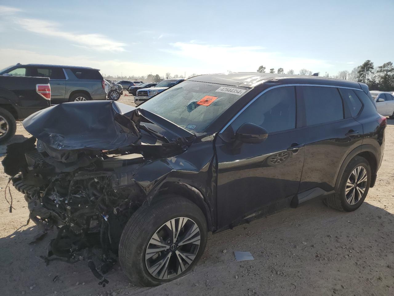 NISSAN ROGUE 2023