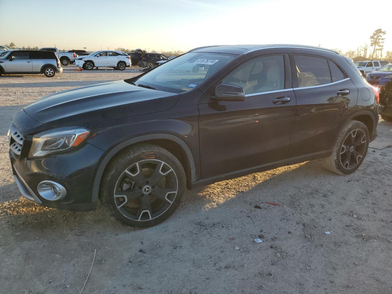 Mercedes-benz Gla-class 2019