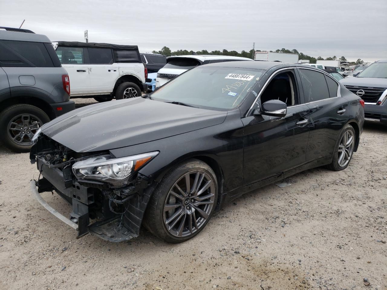 Infiniti Q50 2016