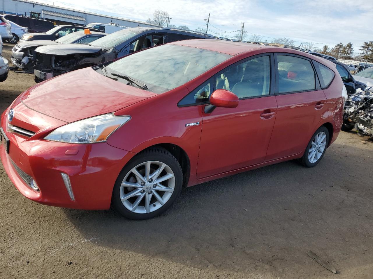 Toyota Prius v 2012