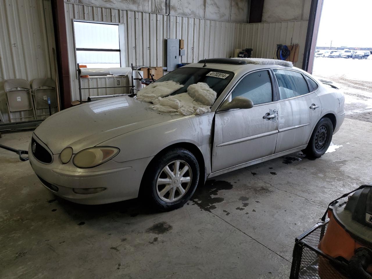 Buick Lacrosse 2005