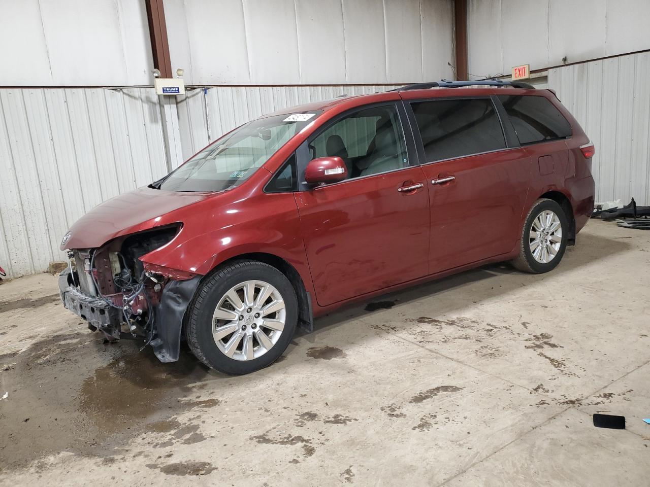 Toyota Sienna 2015