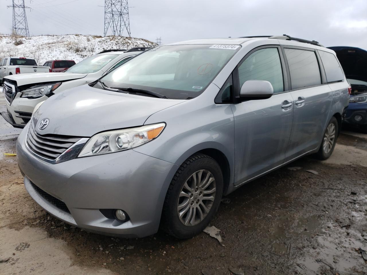Toyota Sienna 2015