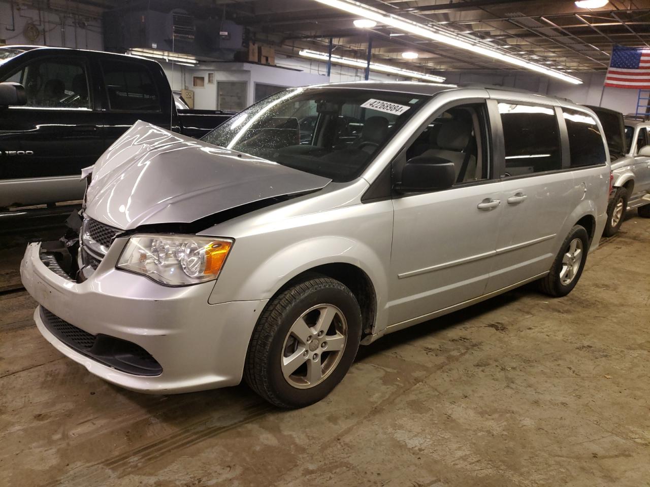 DODGE CARAVAN 2012