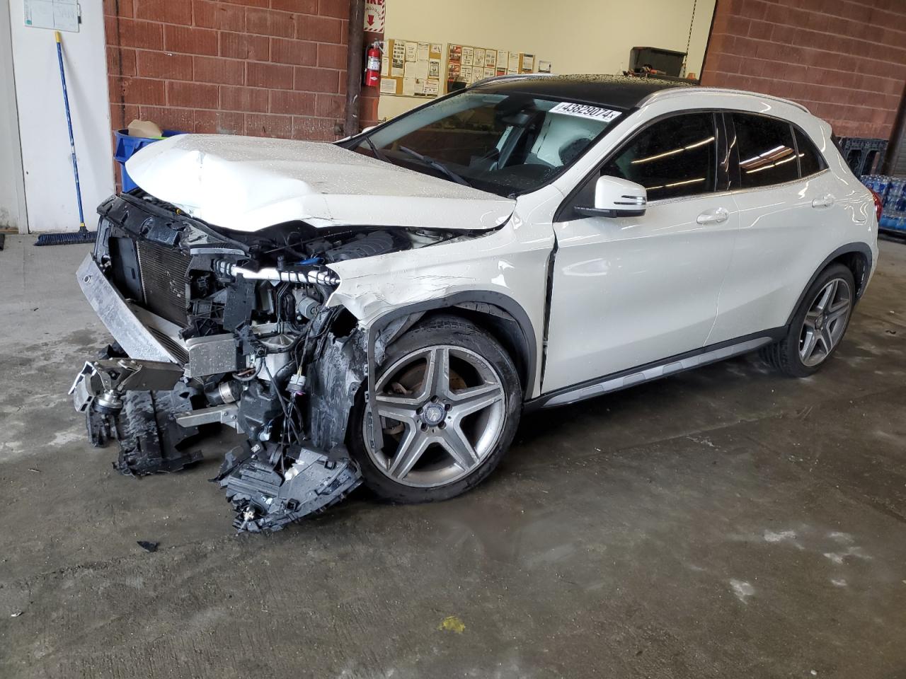 Mercedes-benz Gla-class 2015