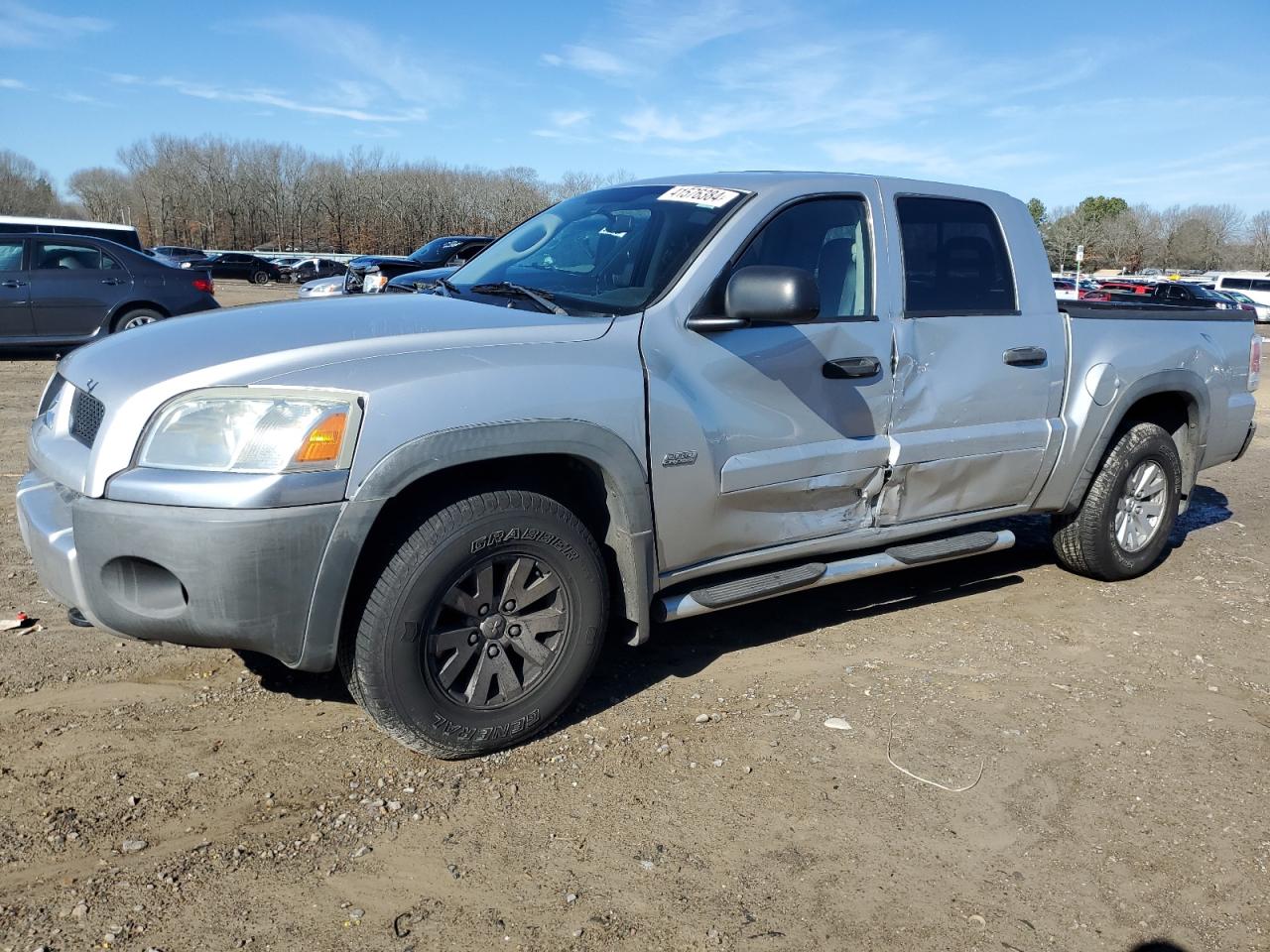Mitsubishi Raider dur 2006