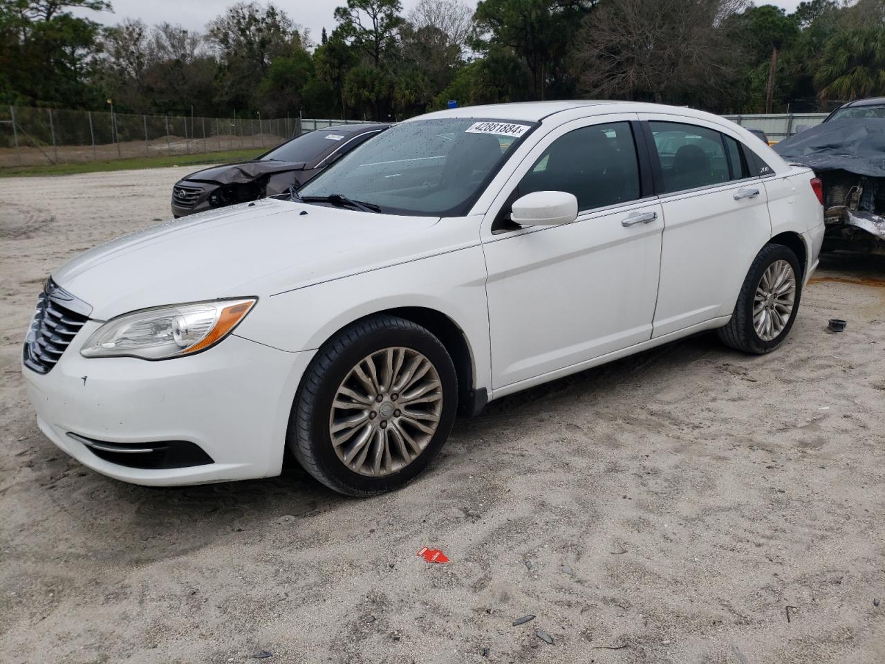 Chrysler 200 2013