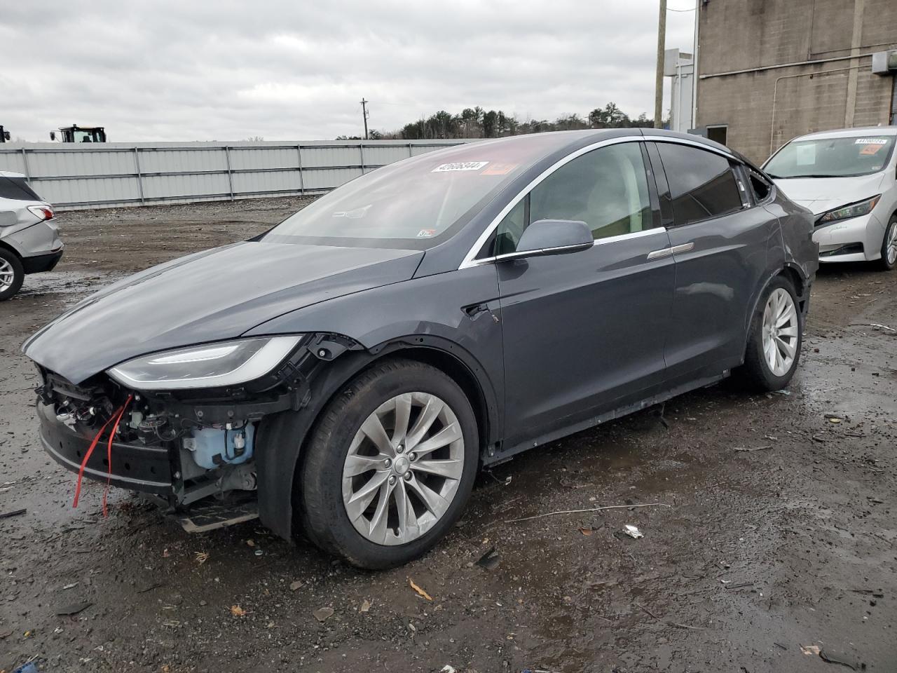 Tesla Model x 2017
