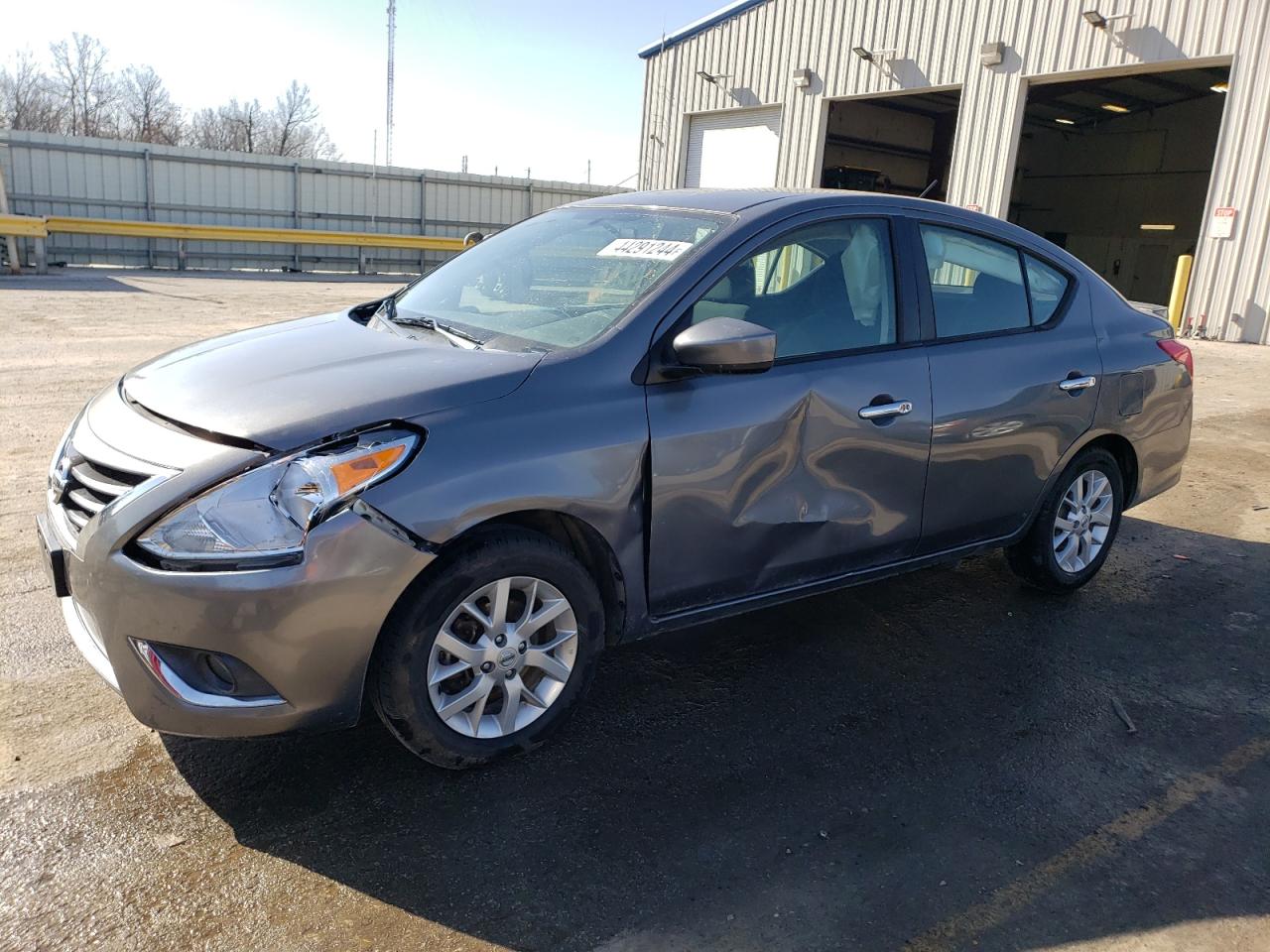 NISSAN VERSA 2018
