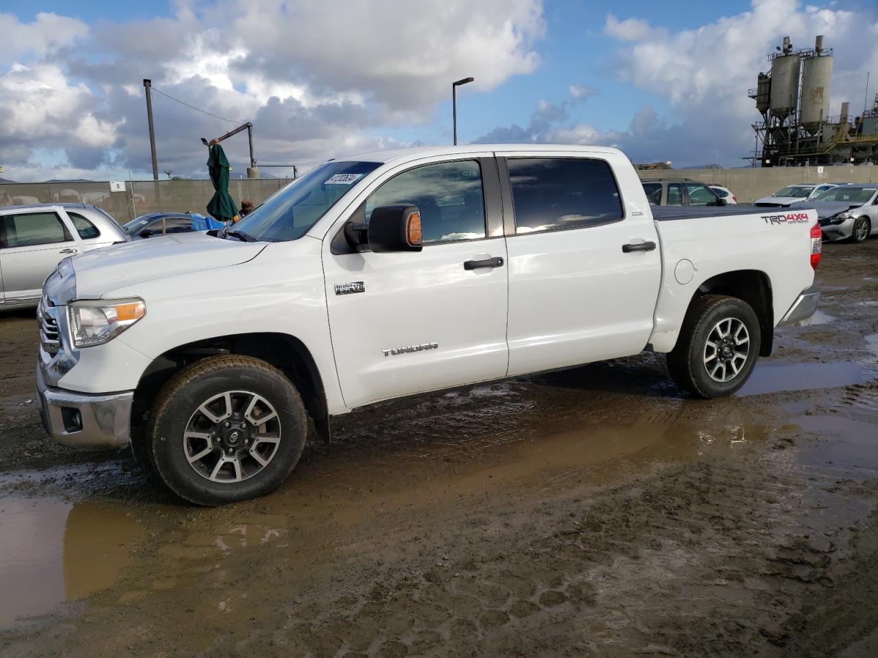 Toyota Tundra 2016