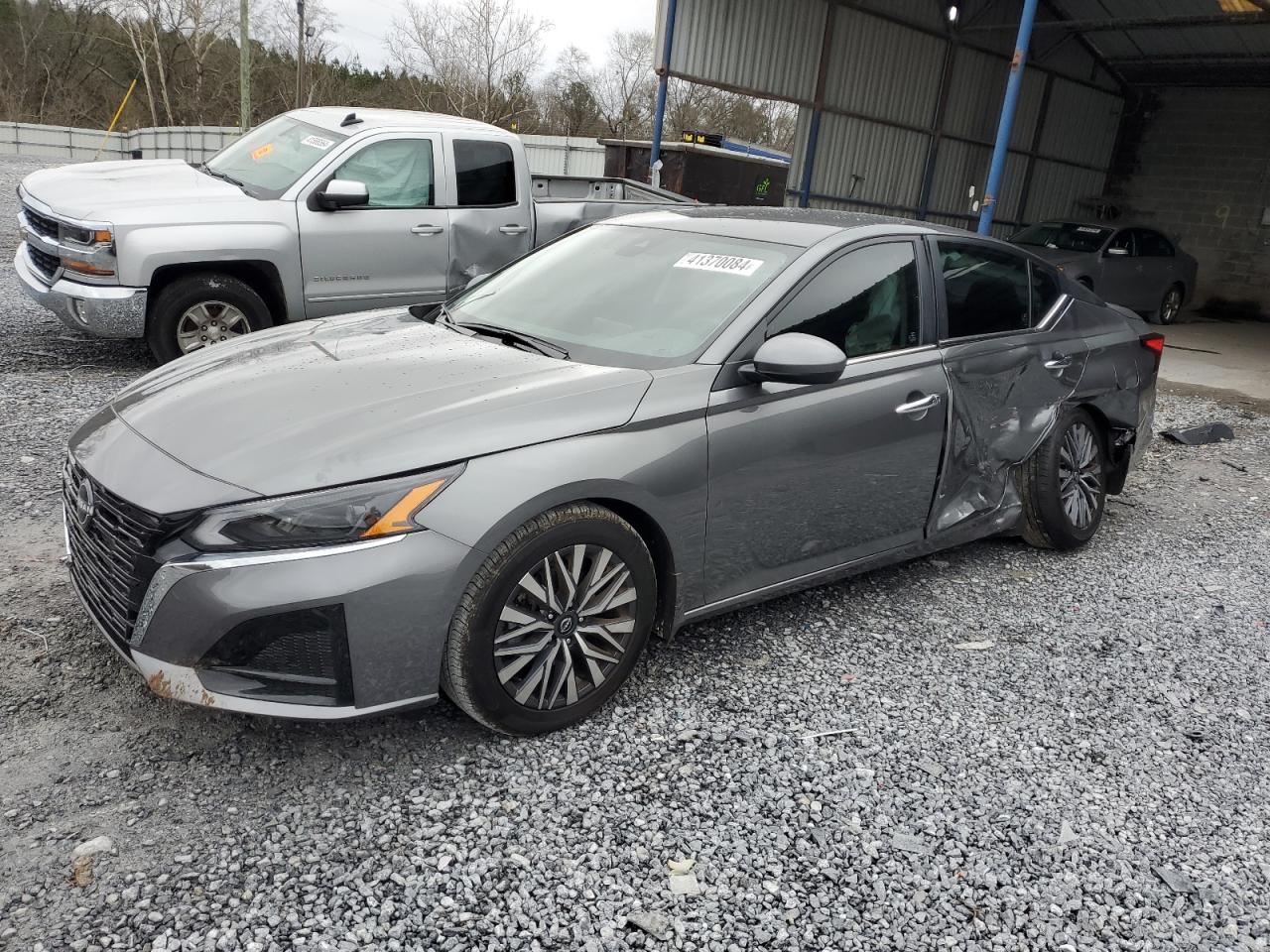 Nissan Altima 2023