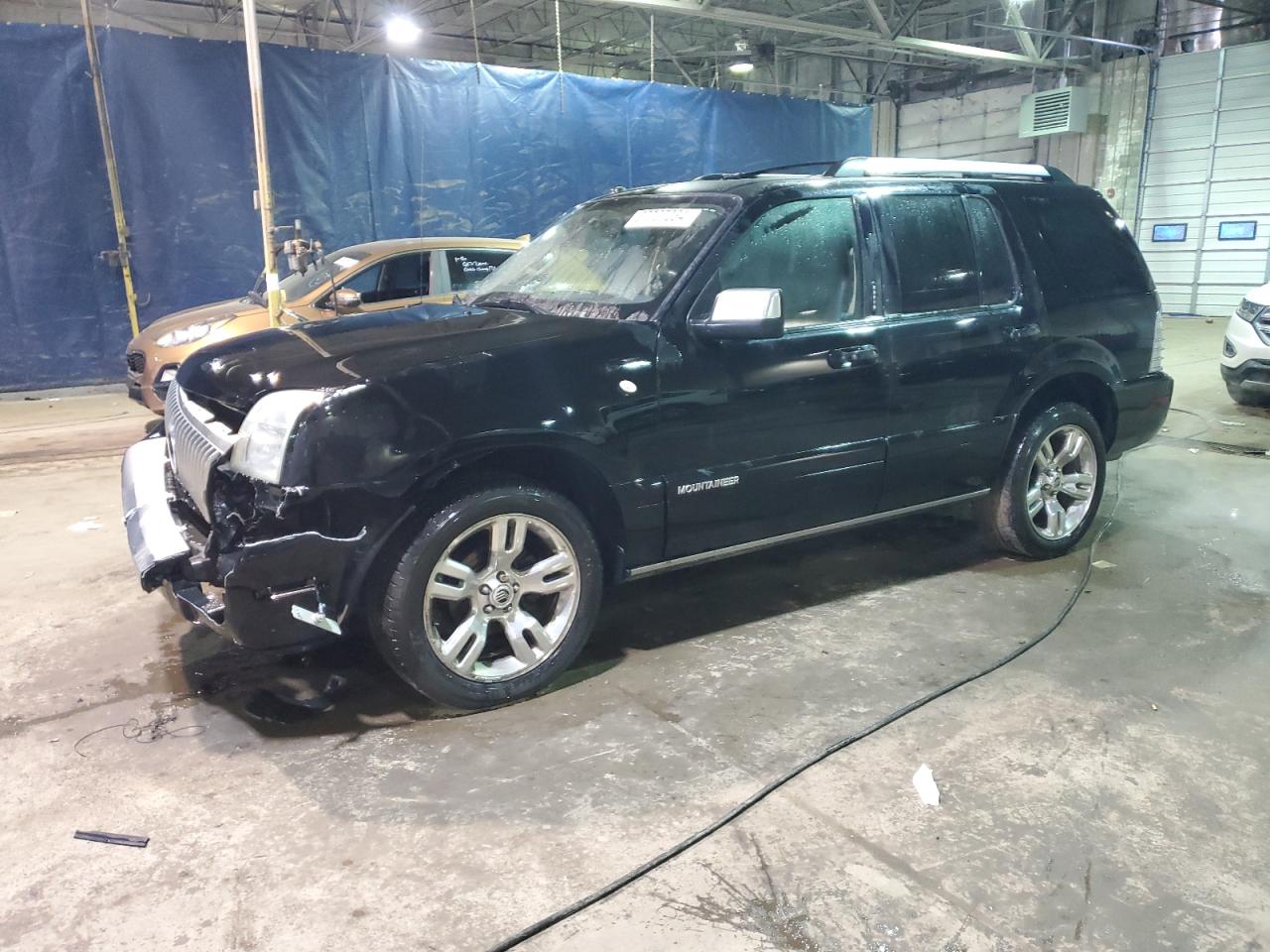 Mercury Mountaineer 2010