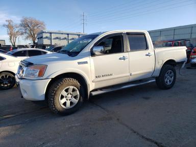 Nissan Titan 2015