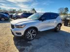 VOLVO XC40 2022