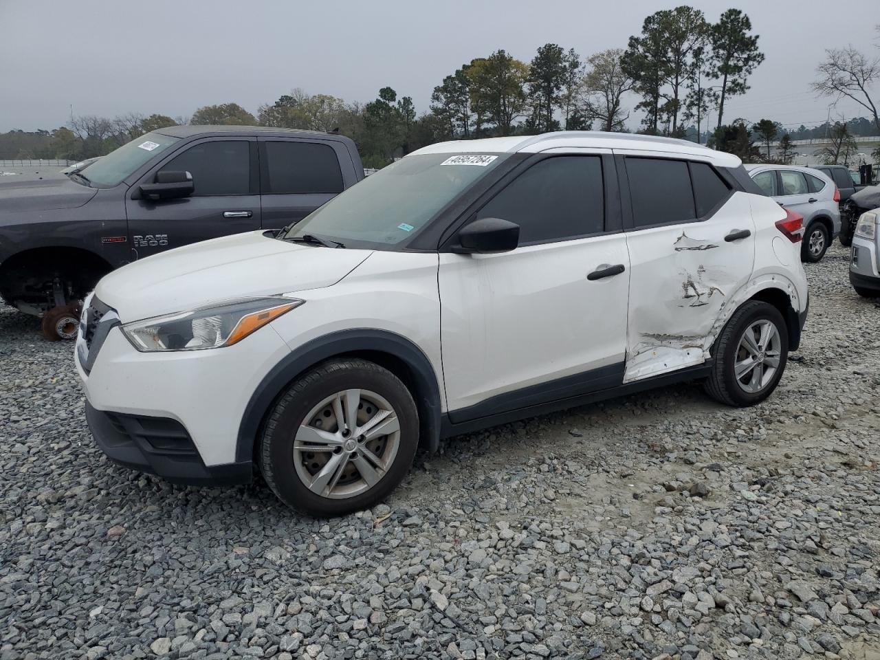 NISSAN KICKS 2019