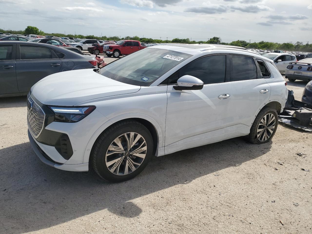 Audi Q4 e-tron 2023