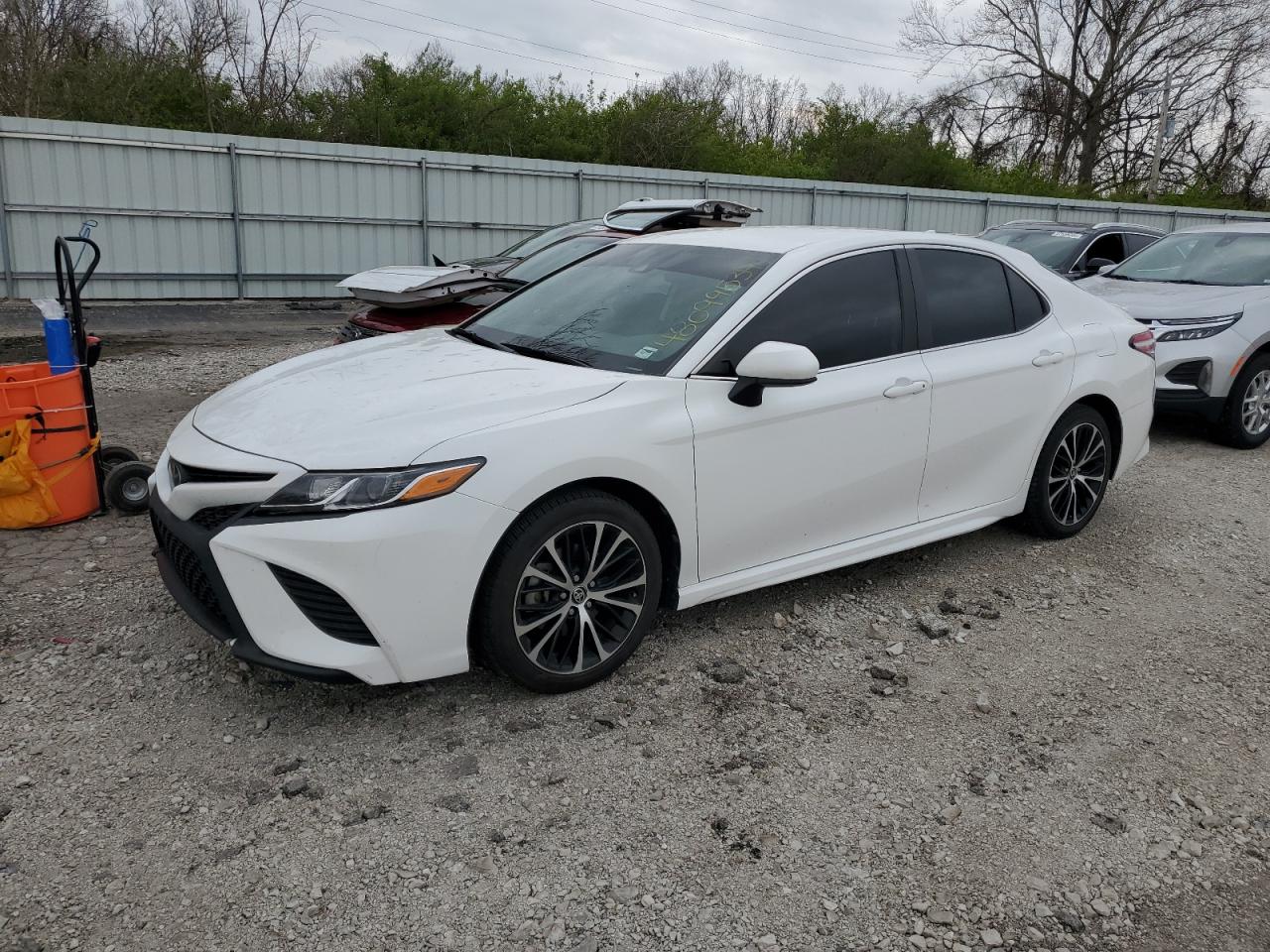 TOYOTA CAMRY SE 2020