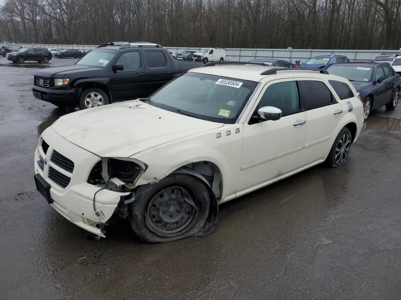 DODGE MAGNUM SE 2005