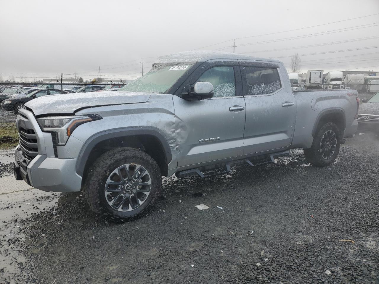 TOYOTA TUNDRA 2024