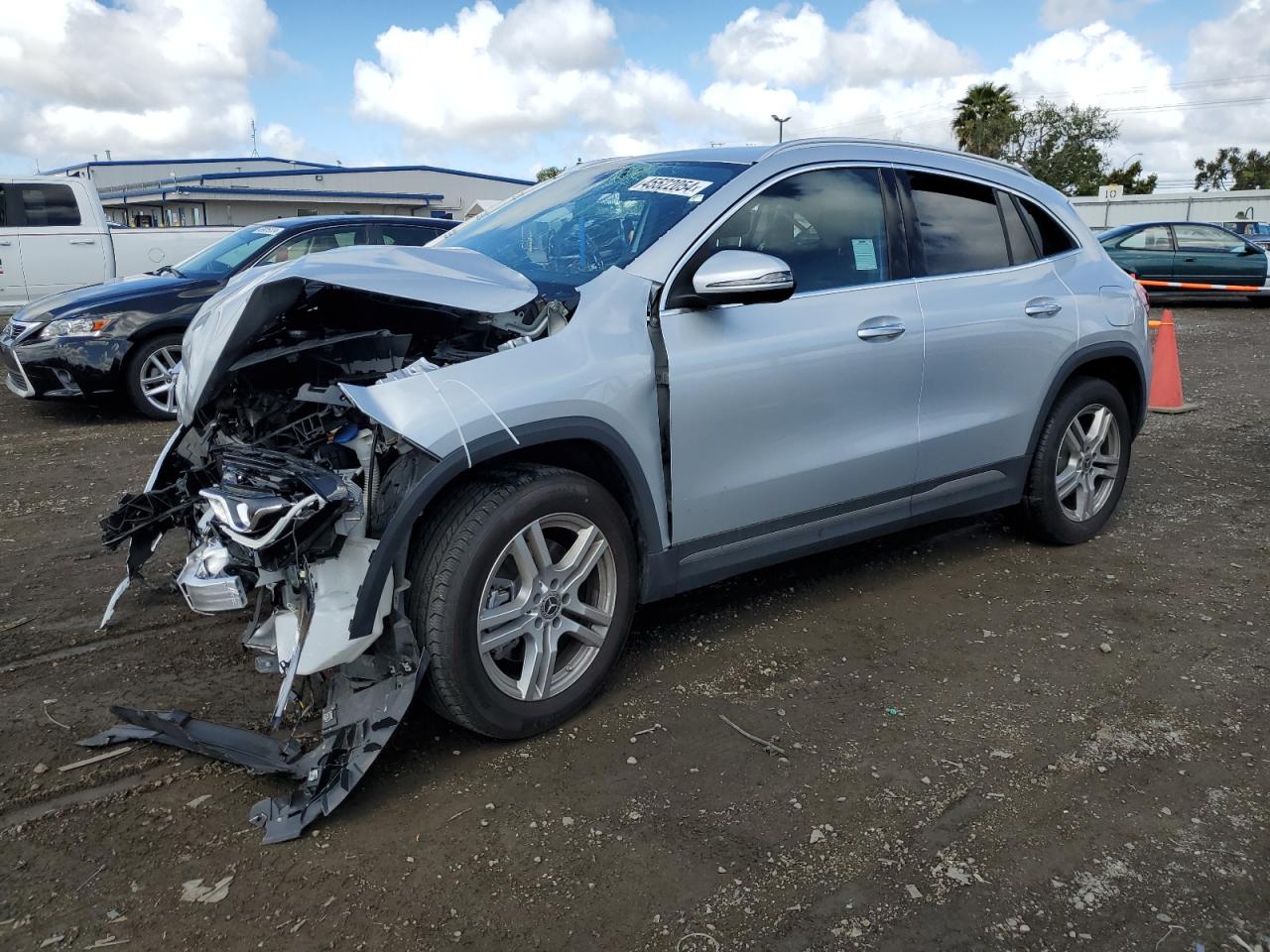 Mercedes-benz Gla-class 2021
