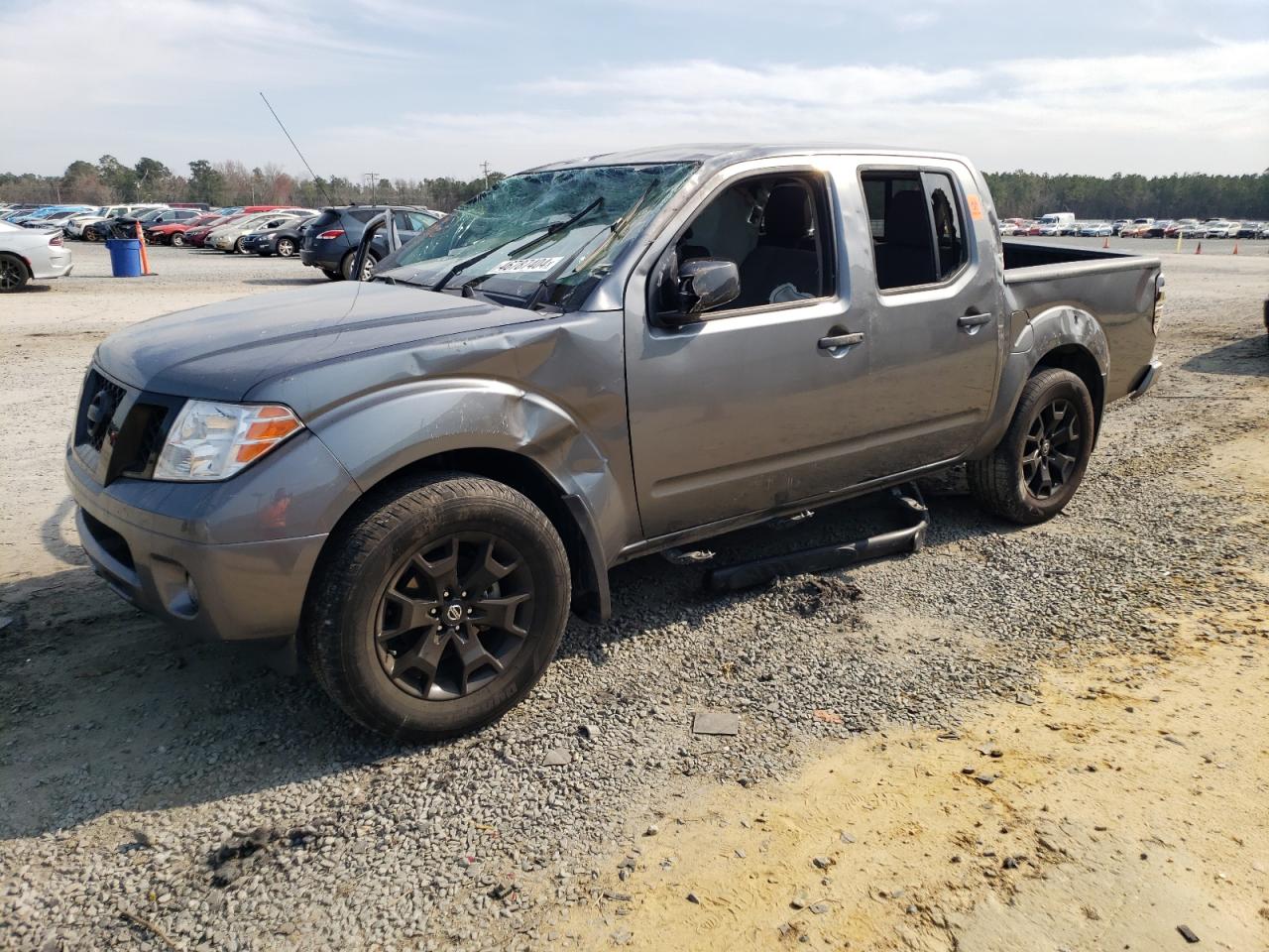 NISSAN FRONTIER 2021