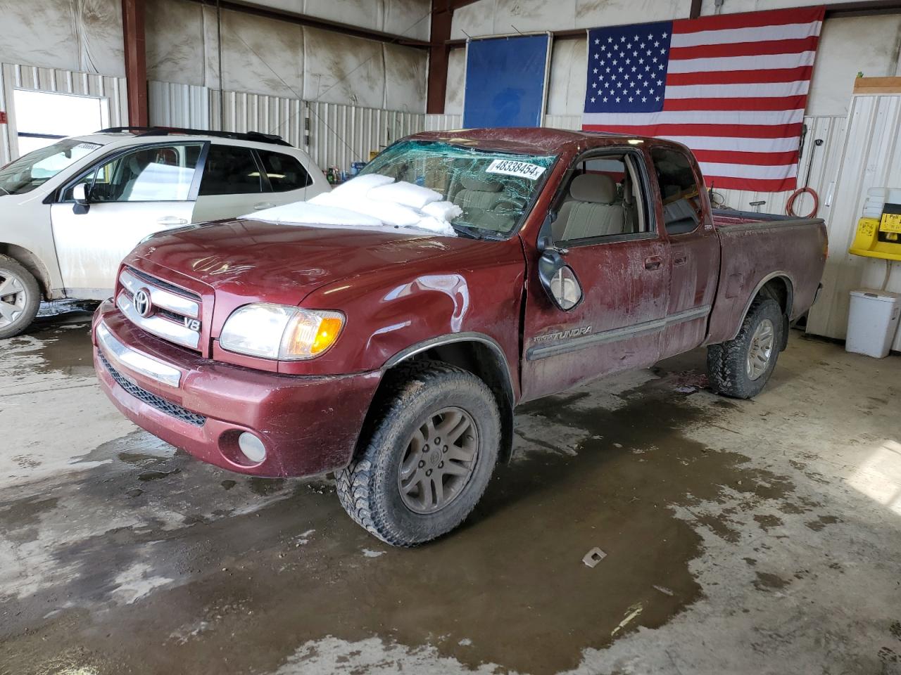 TOYOTA TUNDRA 2004