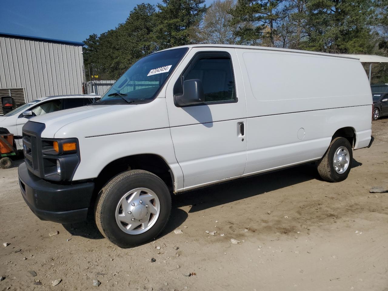 Ford Econoline van 2011