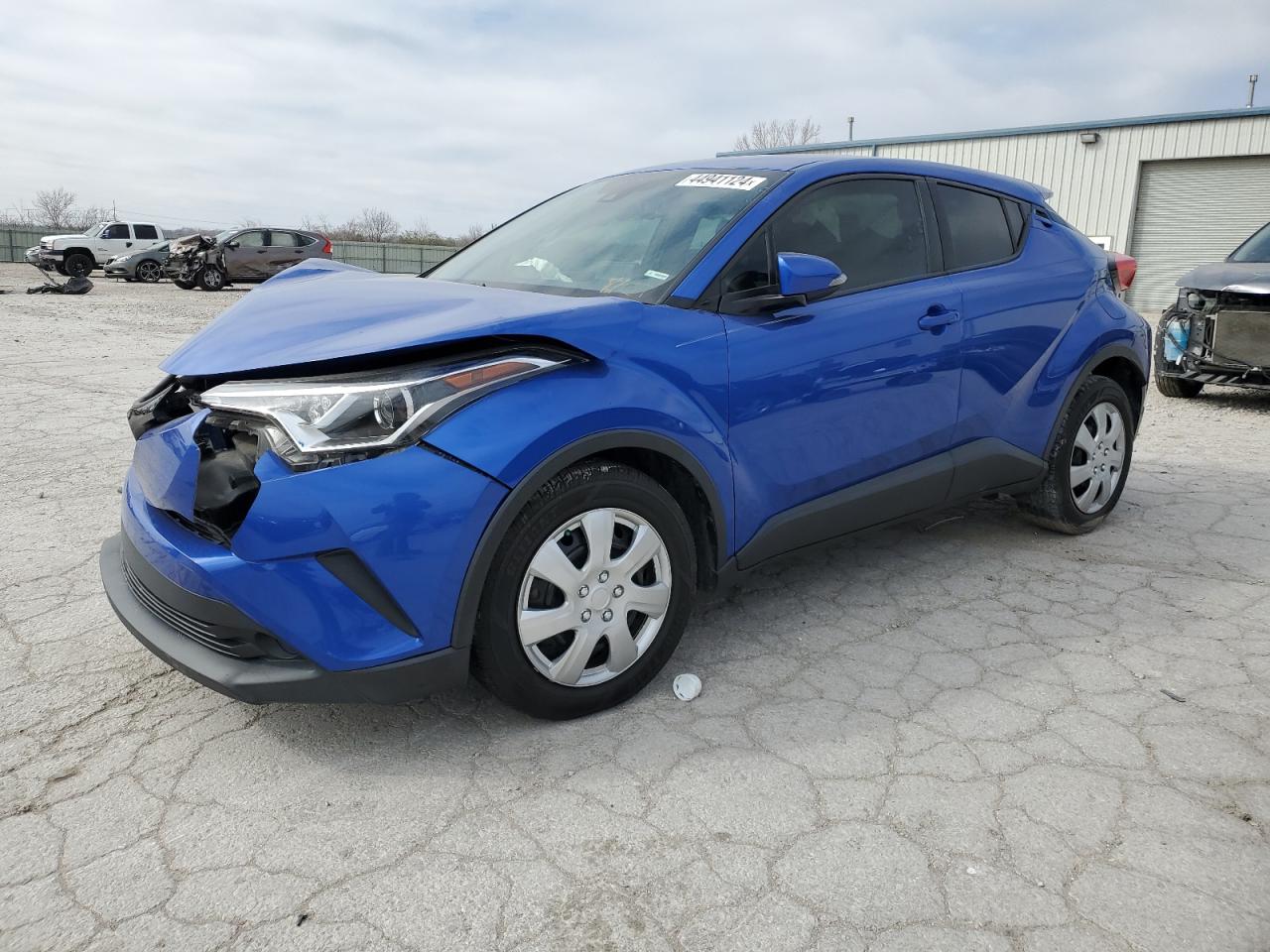 TOYOTA C-HR XLE 2019