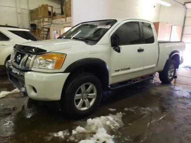Nissan Titan 2015