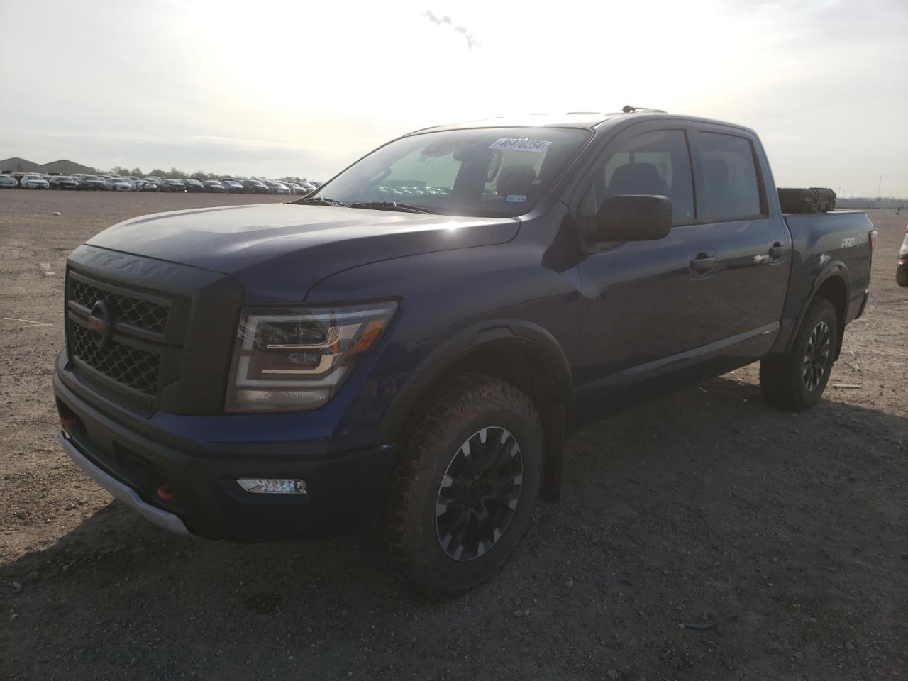 NISSAN TITAN 2022