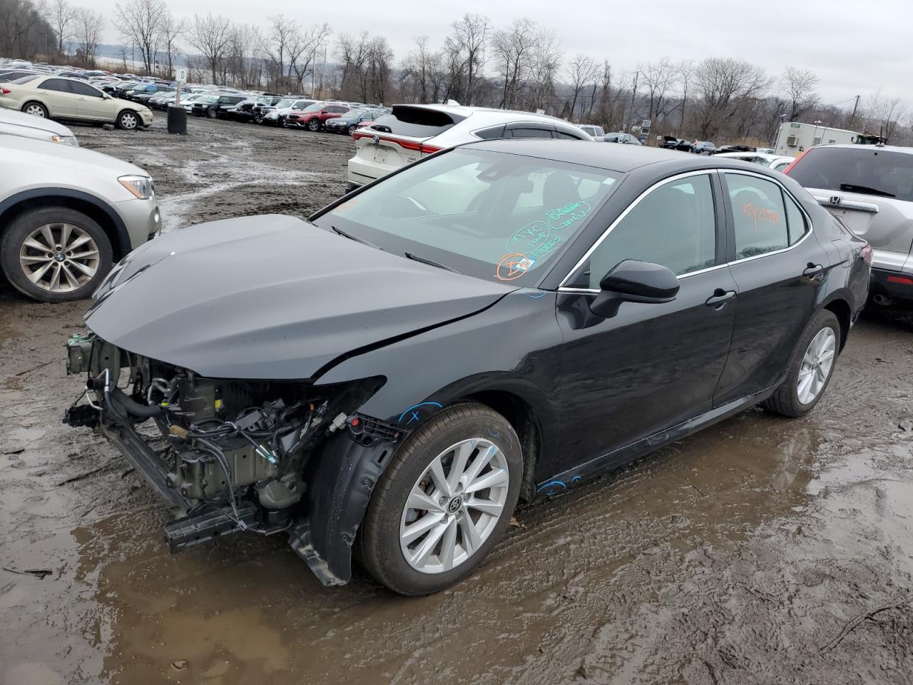 TOYOTA CAMRY LE 2021