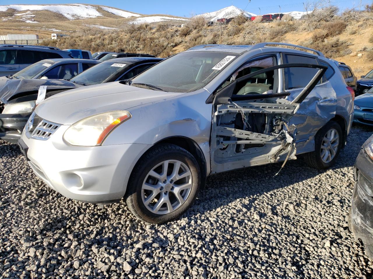 Nissan Rogue sport 2013