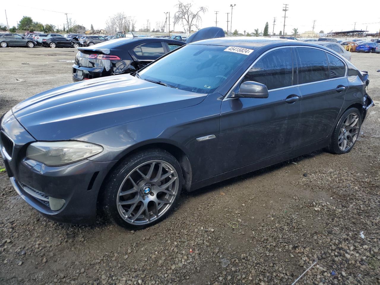 BMW 5 SERIES 2011