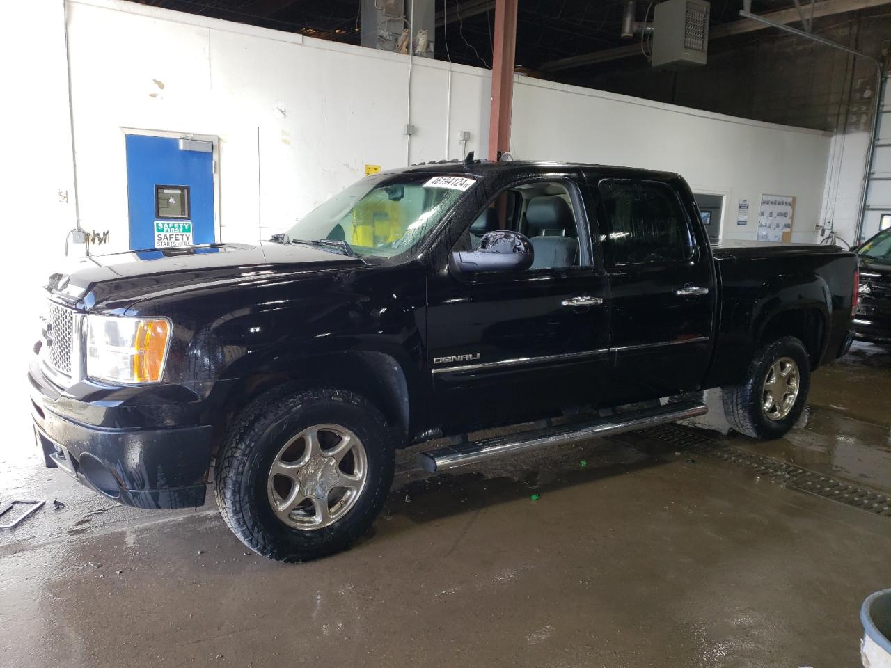 GMC SIERRA K15 2012