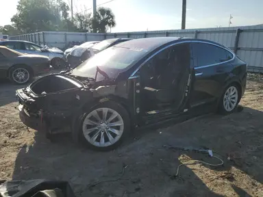 Tesla Model X 2018