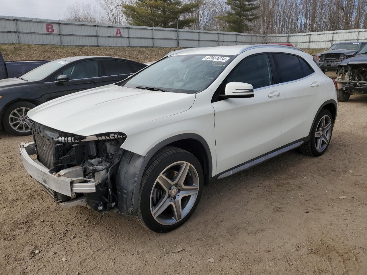 Mercedes-benz Gla-class 2015