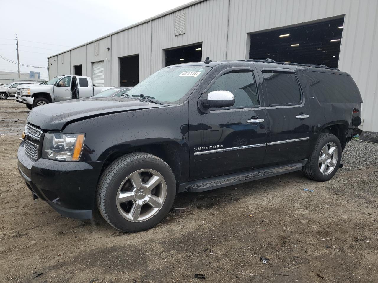 Chevrolet Suburban 2012