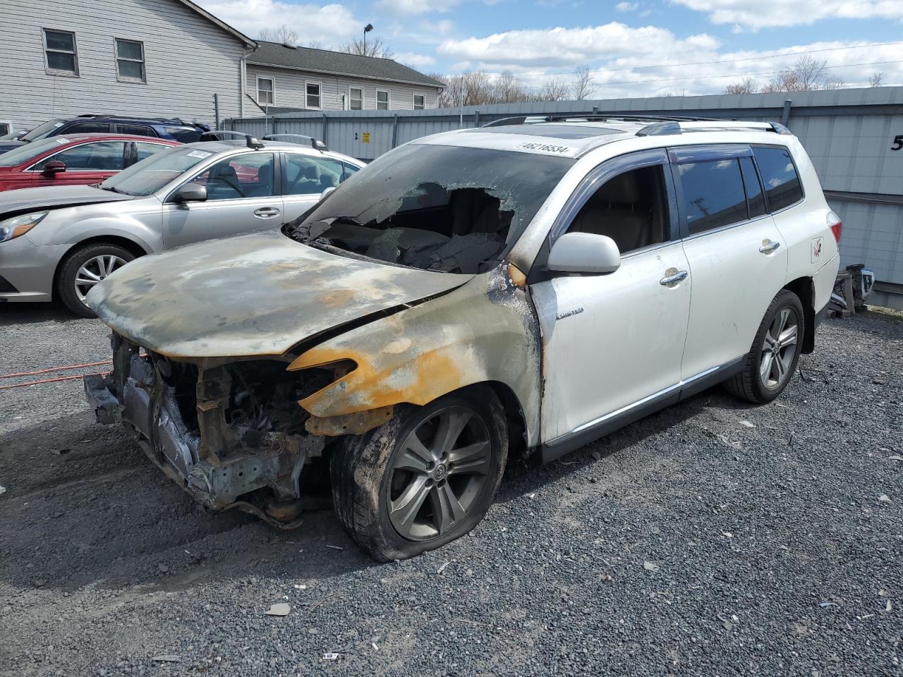 TOYOTA HIGHLANDER 2011