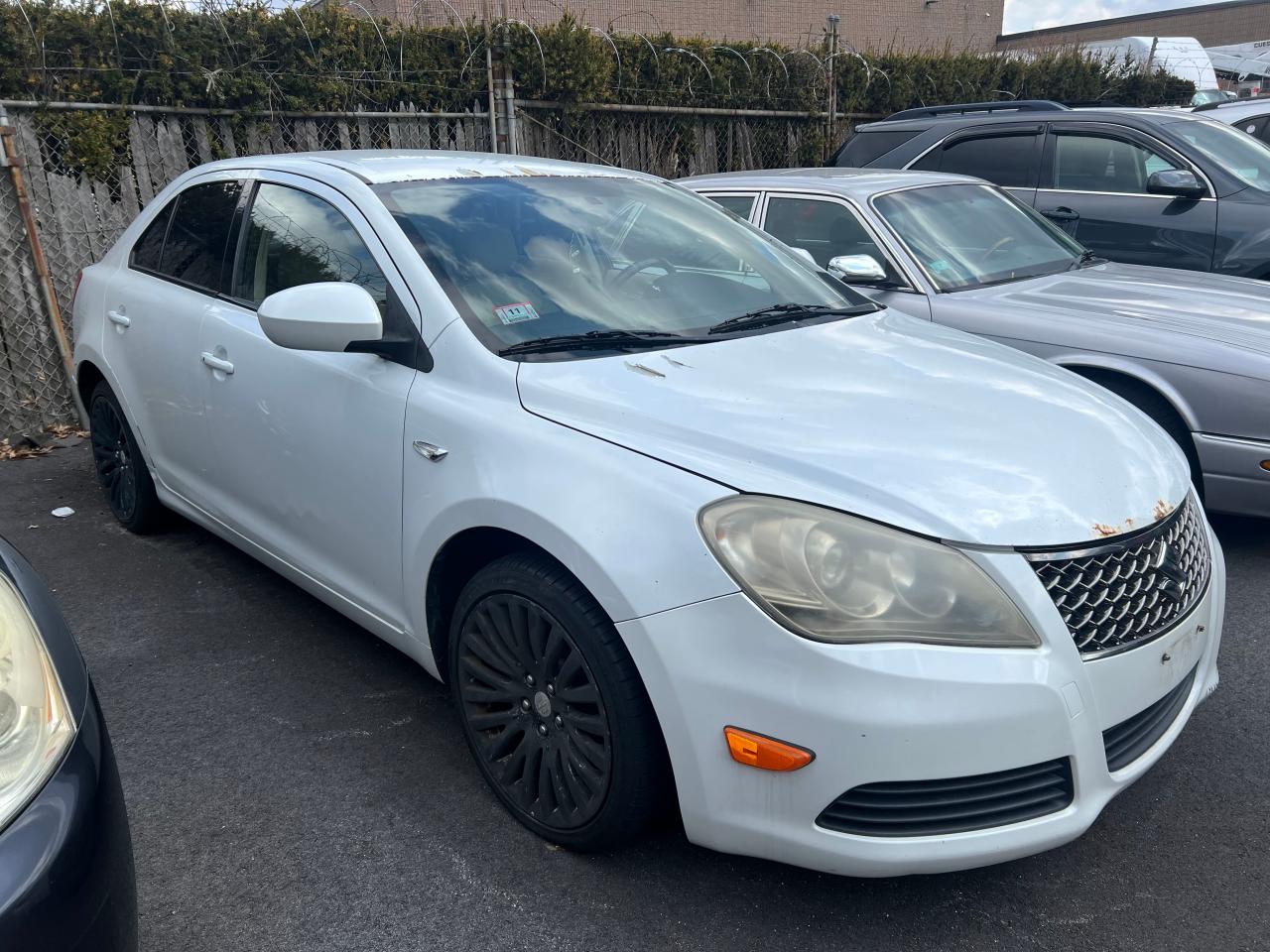 Suzuki Kizashi 2012
