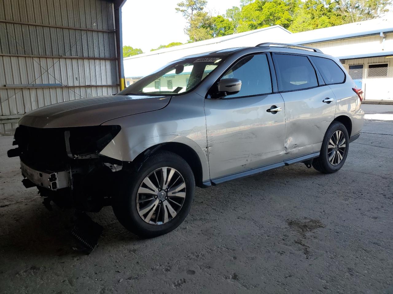 NISSAN PATHFINDER 2019
